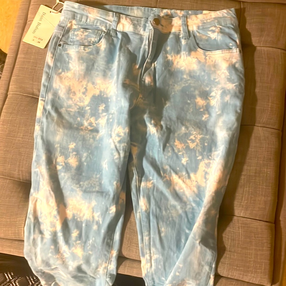 Size 34 Men’s  Baby blue with tint white Jeans style 813-4 made by Dant Bulun.